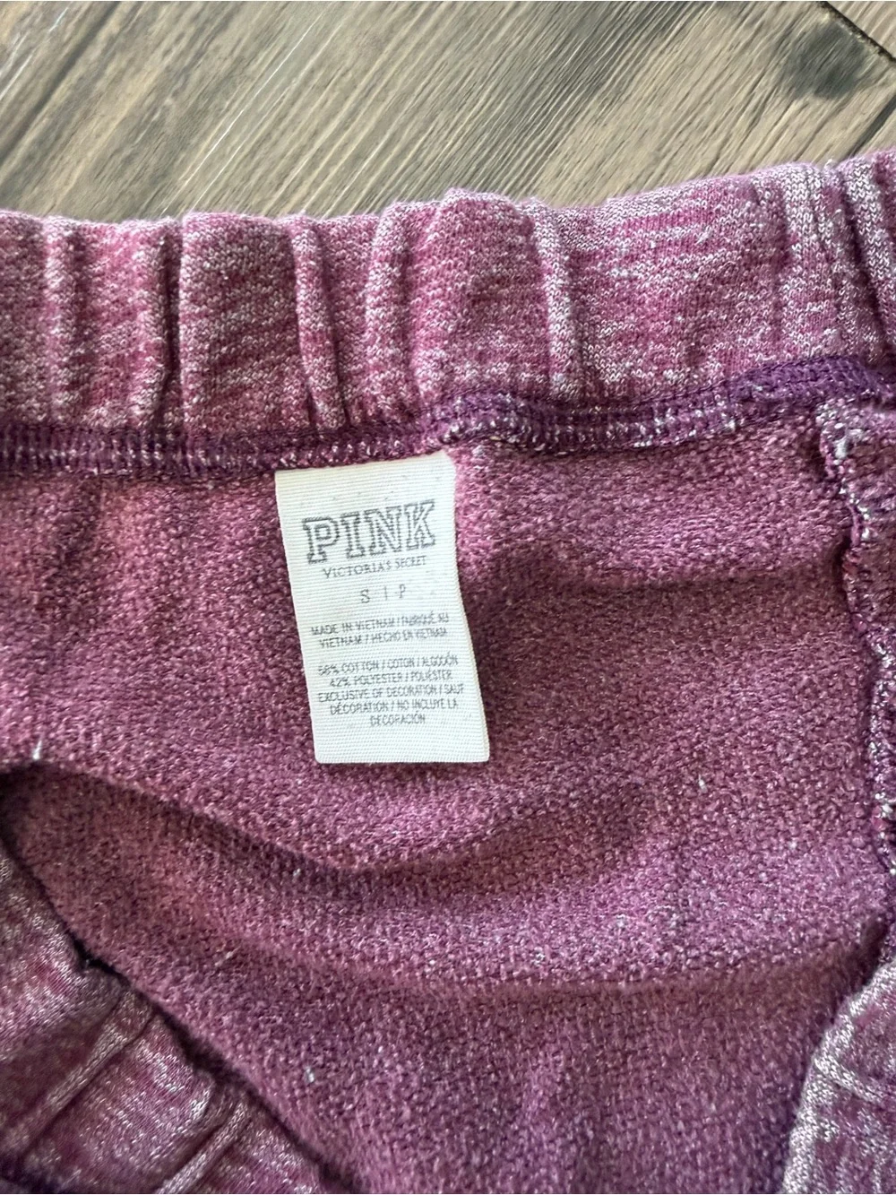 PINK Victoria's Secret Heathered Plum Lounge Pants with White Label - Picture 3 of 3